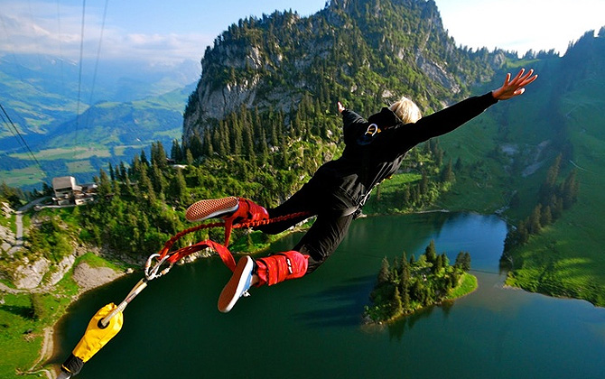 bungee jumping