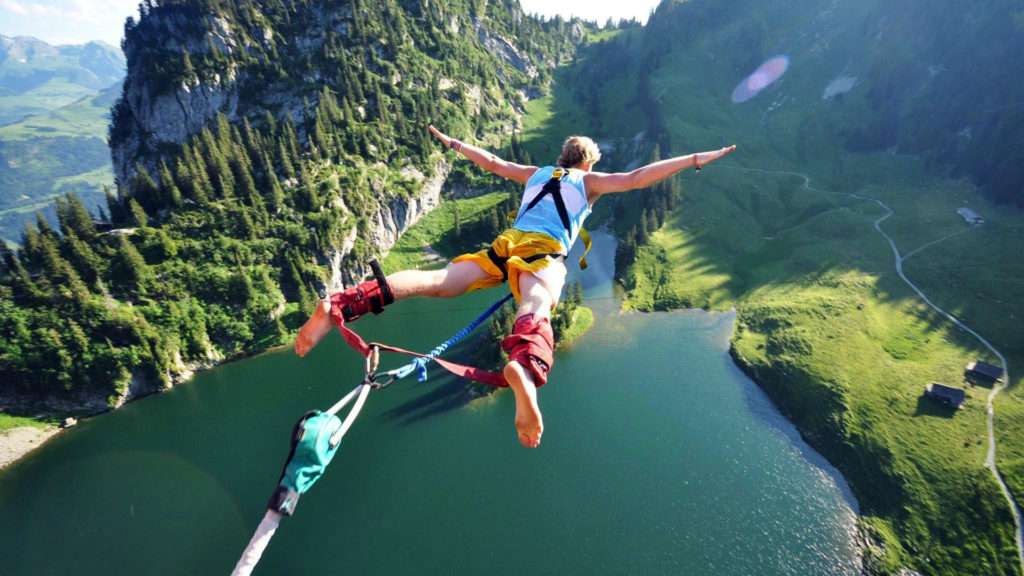 Bungee jumping in rishikesh